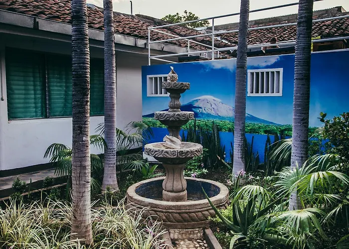 Volcano Hostel Leon